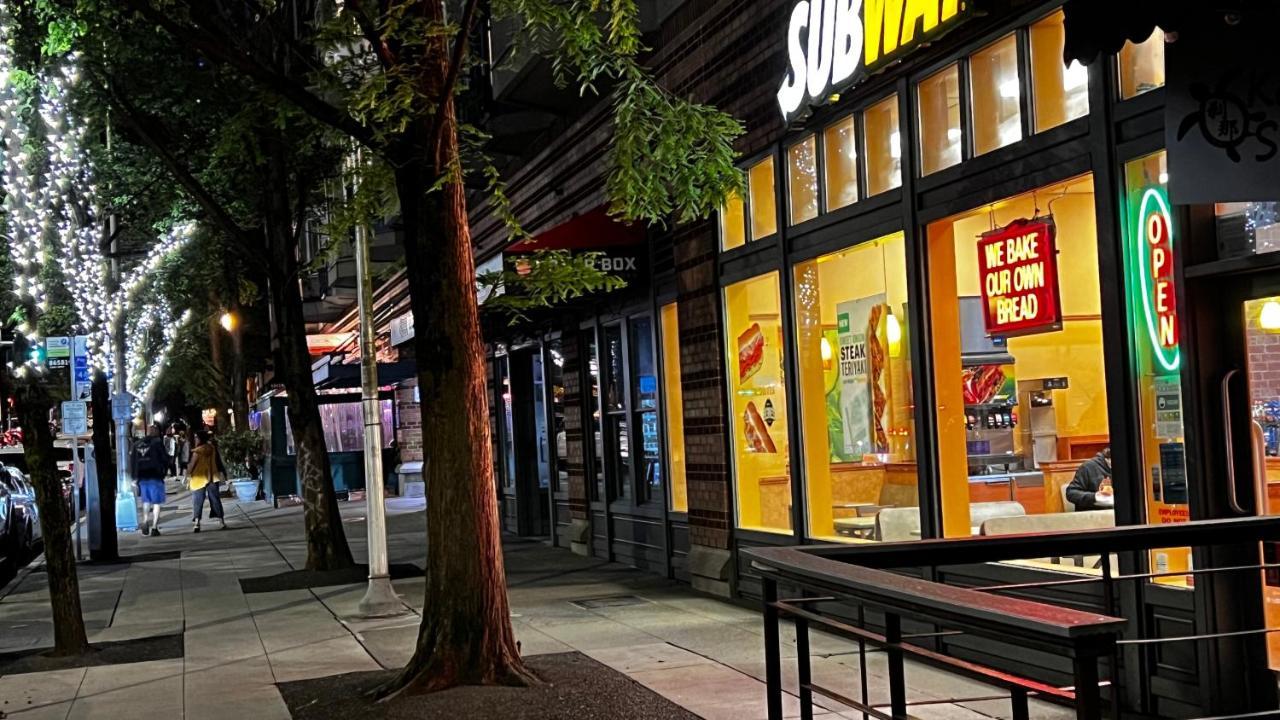 Cozy Home Nearby Most Attractions Seattle Center Экстерьер фото